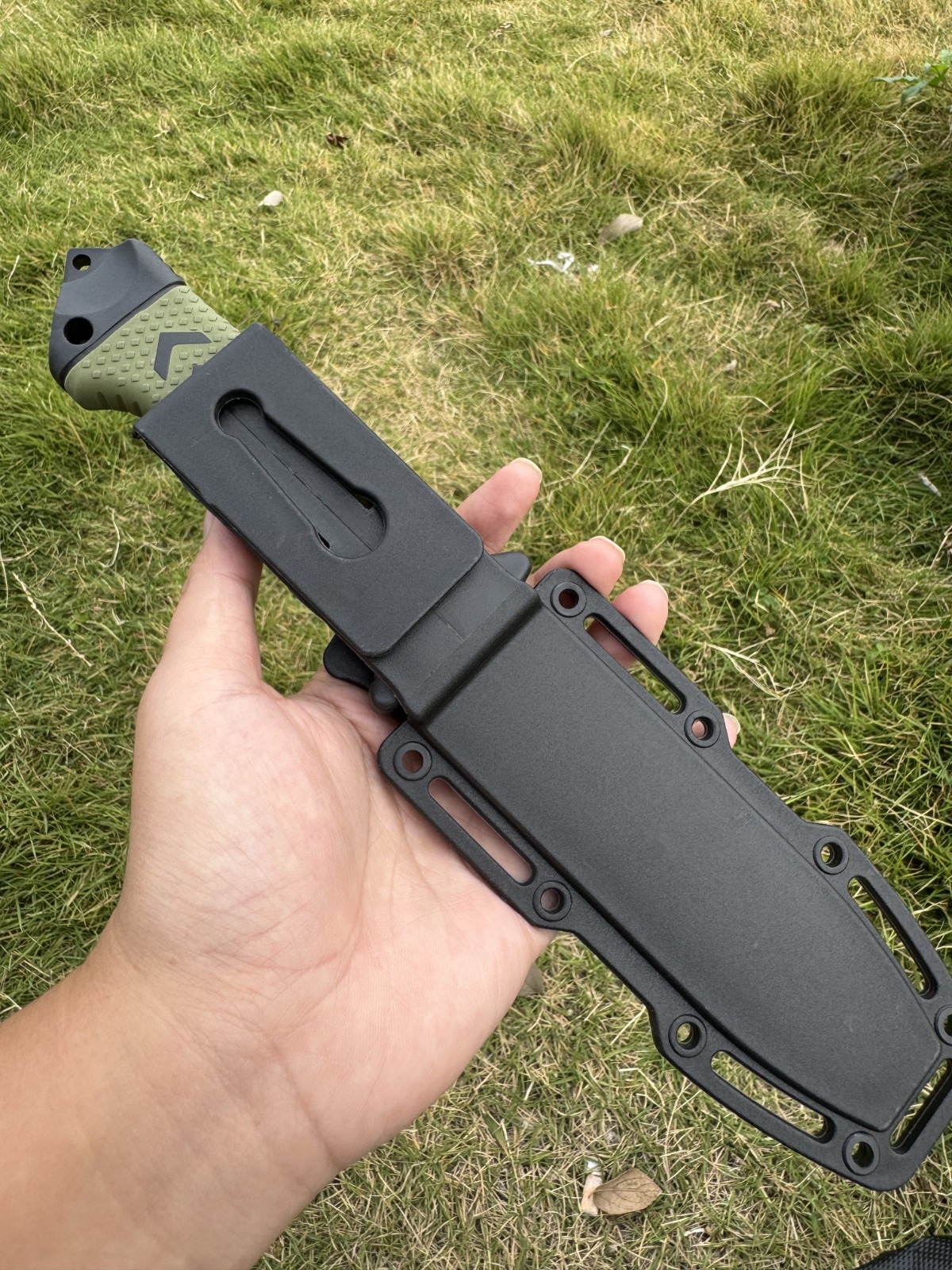 bushveldt fixed blade with sheath: od green