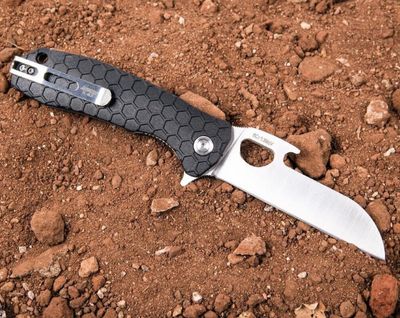 honey badger flipper medium black